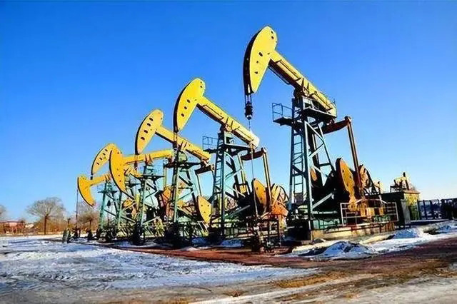 油田消泡劑應用場景圖